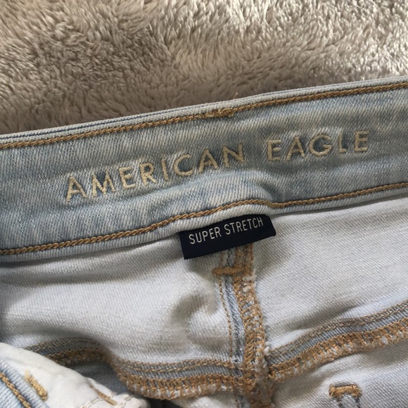 AMERICAN EAGLE- Light wash ripped jeans - Picture 3 of 5